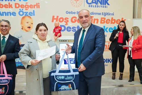 Canik'te Anne Adaylarına Bebek Destek Paketi