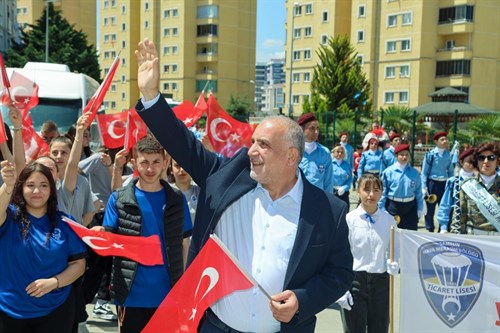 Canik'te 19 Mayıs Coşkusu Sokaklara Taştı